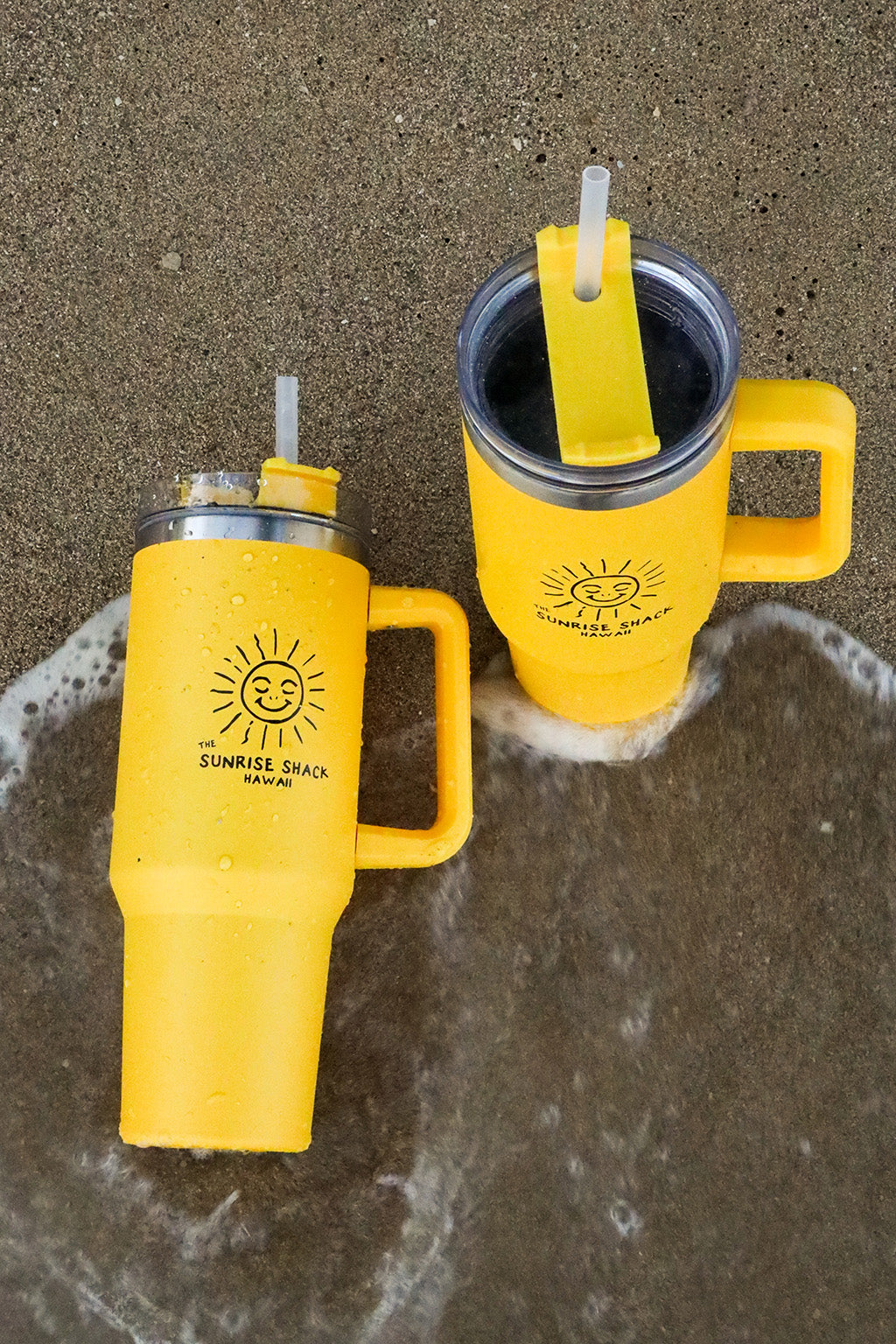 LOGO TRAVEL MUG WITH STRAW LID ☀️ YELLOW  *LIMITED EDITION*